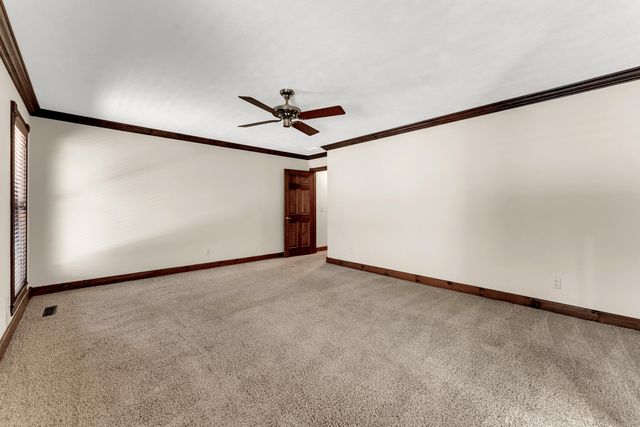 6317 S Glenridge Drive, Springfield, MO 65804