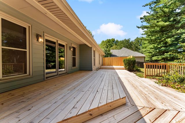 6317 S Glenridge Drive, Springfield, MO 65804