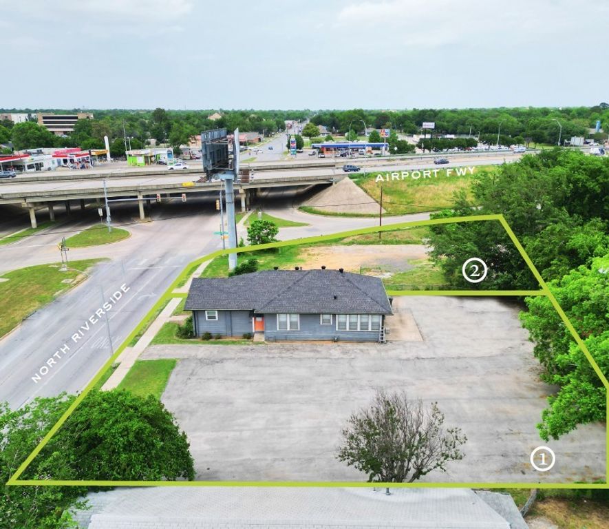 222 N Riverside Drive, Fort Worth, TX 76111