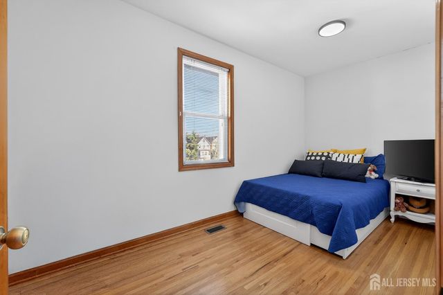 4 Jeanette Street, Carteret, NJ 07008