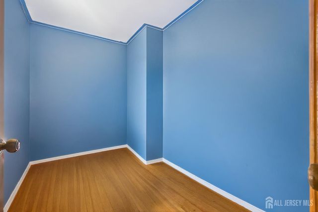 4 Jeanette Street, Carteret, NJ 07008