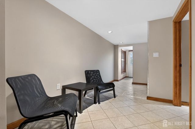 4 Jeanette Street, Carteret, NJ 07008