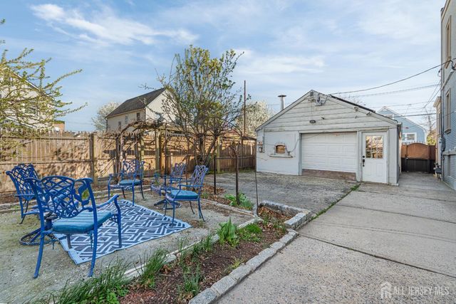 4 Jeanette Street, Carteret, NJ 07008