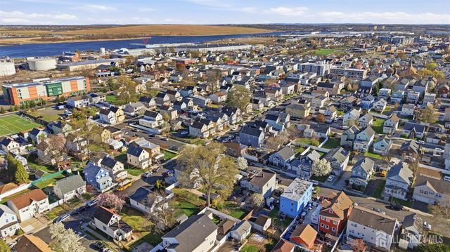 4 Jeanette Street, Carteret, NJ 07008
