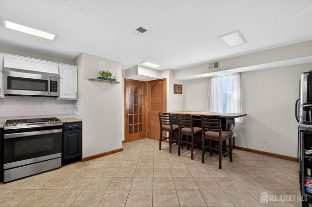 4 Jeanette Street, Carteret, NJ 07008