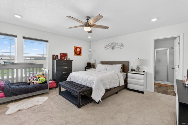 10024 Glen Edge Lane, New Haven, IN 46774