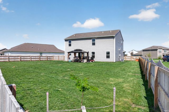 10024 Glen Edge Lane, New Haven, IN 46774