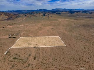 123 Bobcat Lane, Newberry Springs, CA 92365
