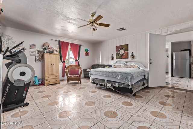 6814 W BERKELEY Road, Phoenix, AZ 85035