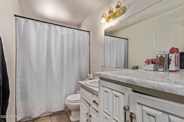 6814 W BERKELEY Road, Phoenix, AZ 85035