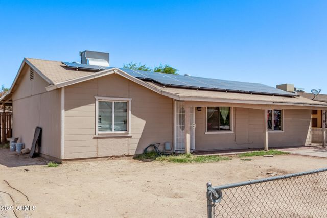 6814 W BERKELEY Road, Phoenix, AZ 85035