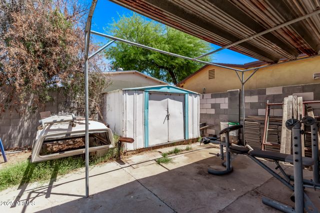 6814 W BERKELEY Road, Phoenix, AZ 85035