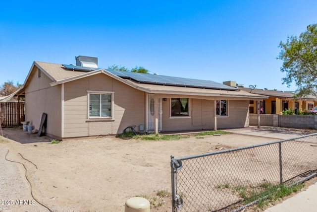 6814 W BERKELEY Road, Phoenix, AZ 85035