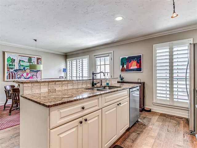 7813 Old Hickory Lane, Oklahoma City, OK 73116