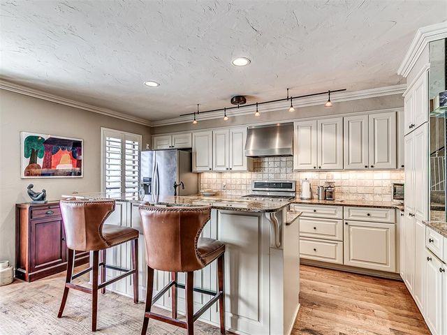 7813 Old Hickory Lane, Oklahoma City, OK 73116