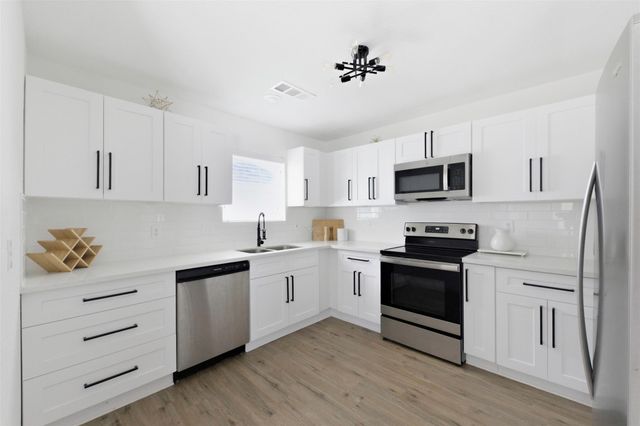 6211 Dumfries Drive, Houston, TX 77096