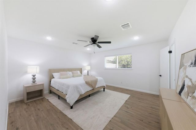 6211 Dumfries Drive, Houston, TX 77096
