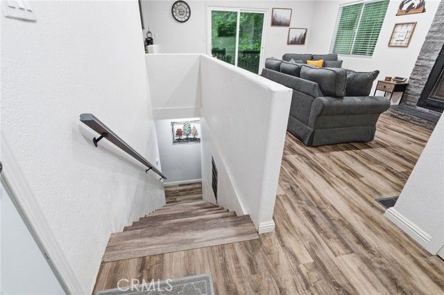 24082 Altdorf Drive, Crestline, CA 92325