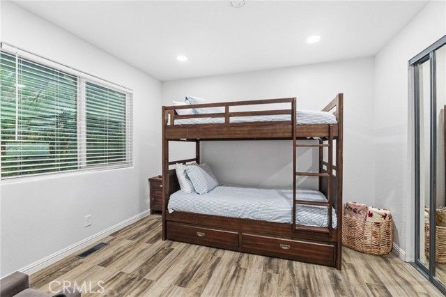 24082 Altdorf Drive, Crestline, CA 92325