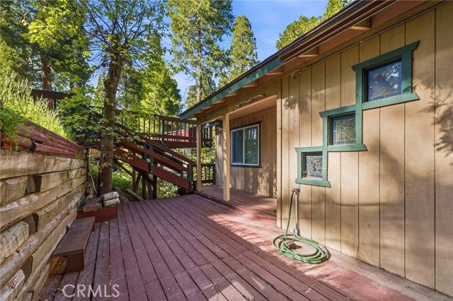 24082 Altdorf Drive, Crestline, CA 92325