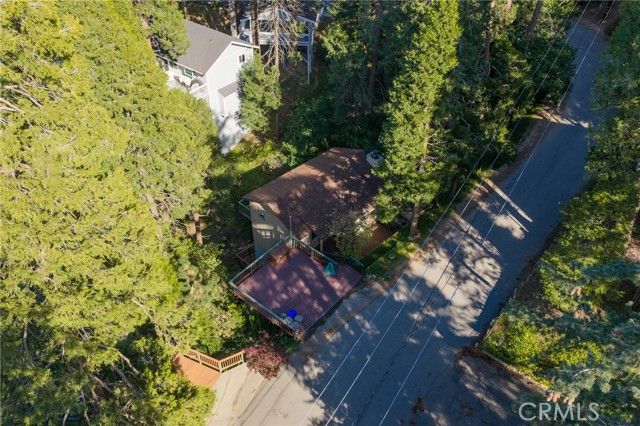 24082 Altdorf Drive, Crestline, CA 92325