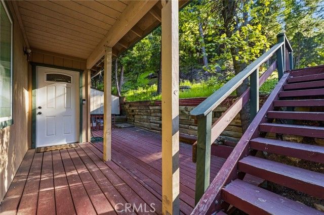 24082 Altdorf Drive, Crestline, CA 92325