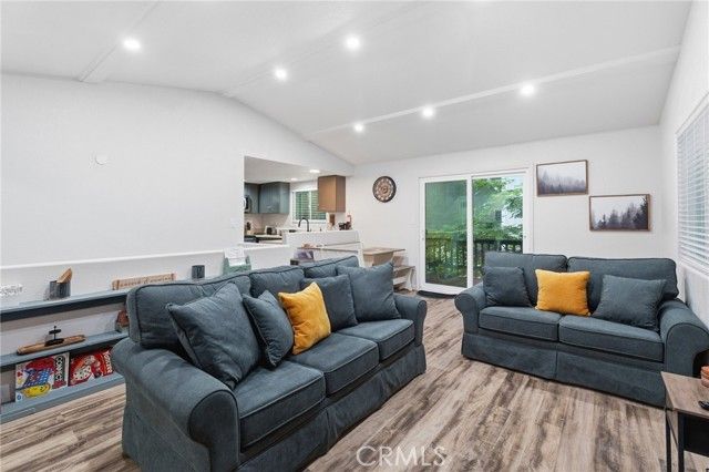 24082 Altdorf Drive, Crestline, CA 92325