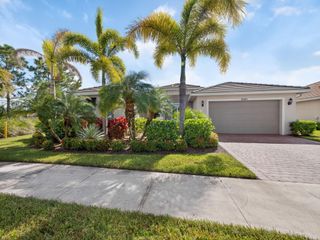 10102 SW Cypress Wood Court, Port St Lucie, FL 34987