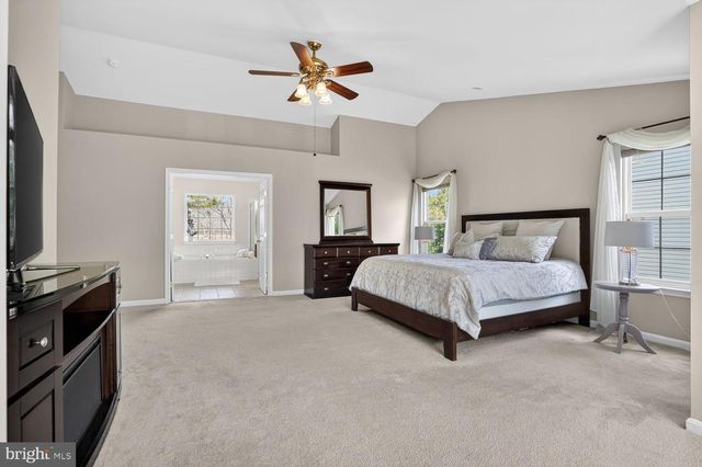 910 RHONDA PL SE, Leesburg, VA 20175