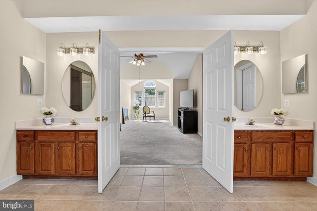 910 RHONDA PL SE, Leesburg, VA 20175