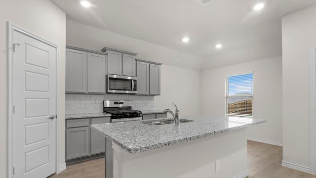 4825 Steer Road, Aubrey, TX 76227