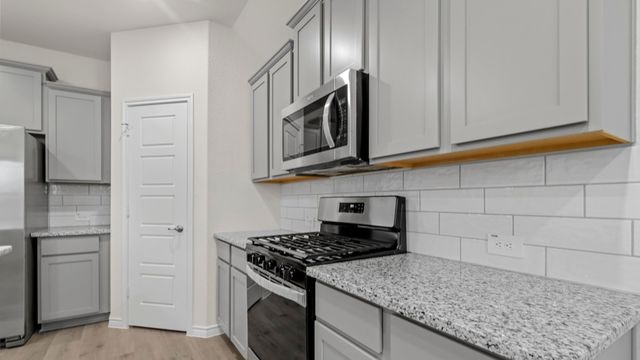 4825 Steer Road, Aubrey, TX 76227