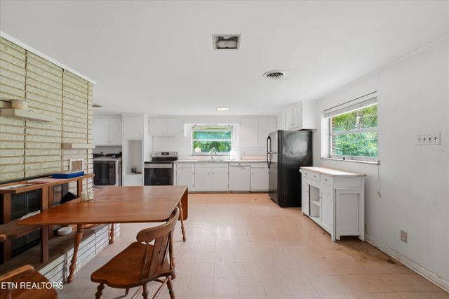 601 N Chilhowee Drive, Knoxville, TN 37924