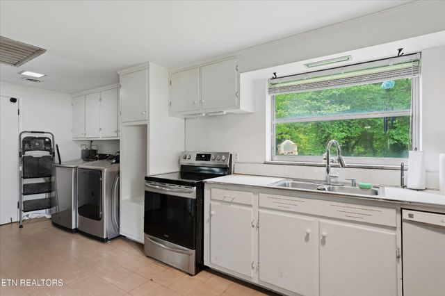 601 N Chilhowee Drive, Knoxville, TN 37924