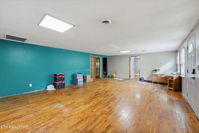 601 N Chilhowee Drive, Knoxville, TN 37924