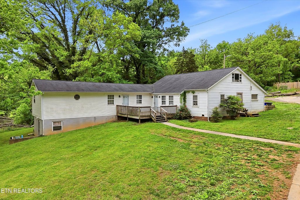 601 N Chilhowee Drive, Knoxville, TN 37924
