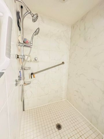 200 Ventnor L 200, Deerfield Beach, FL 33442