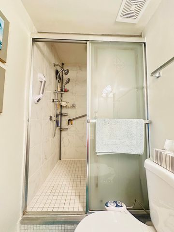 200 Ventnor L 200, Deerfield Beach, FL 33442