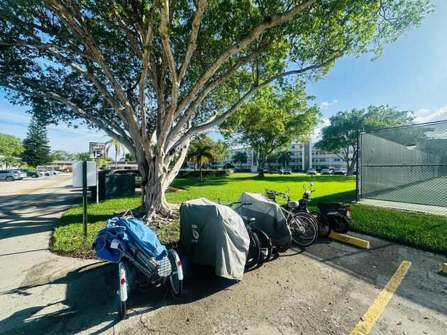 200 Ventnor L 200, Deerfield Beach, FL 33442