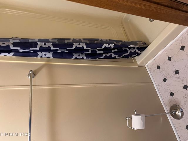 1627 Stony Point Rd, Knoxville, TN 37914