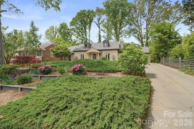 4400 Woods End Lane, Charlotte, NC 28277