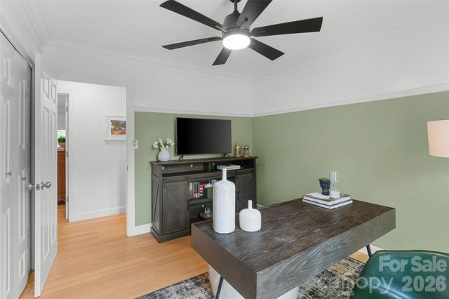 4400 Woods End Lane, Charlotte, NC 28277