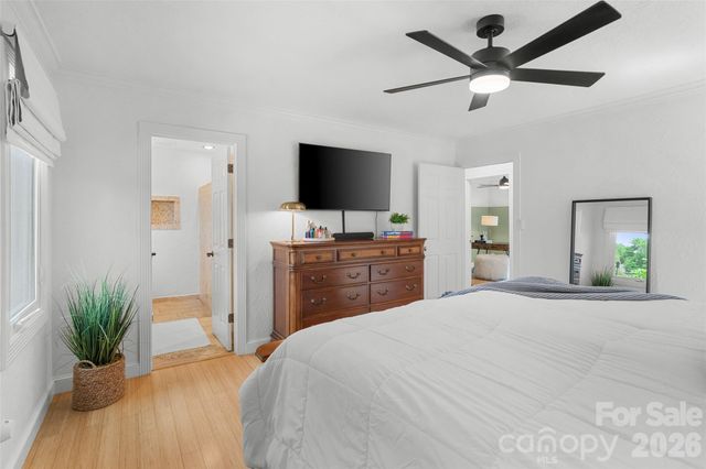 4400 Woods End Lane, Charlotte, NC 28277