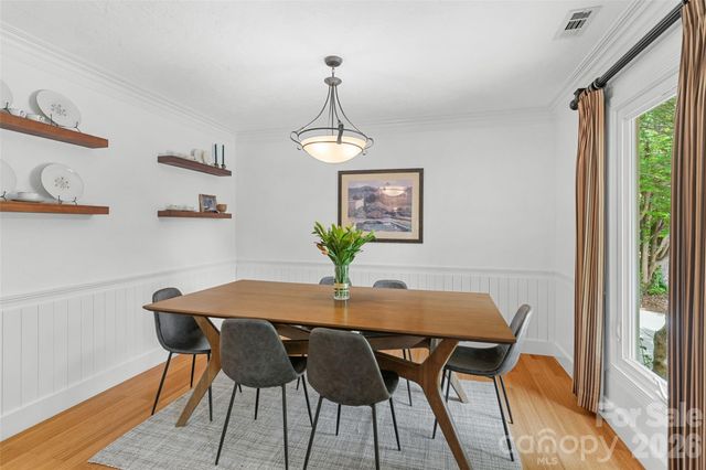 4400 Woods End Lane, Charlotte, NC 28277