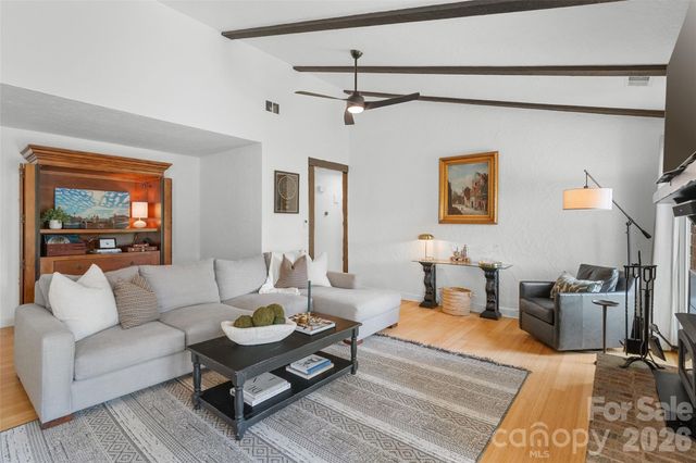 4400 Woods End Lane, Charlotte, NC 28277