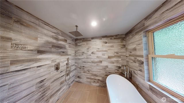 14340 93rd Avenue NE, Kirkland, WA 98034
