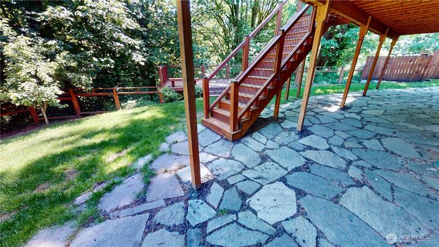 14340 93rd Avenue NE, Kirkland, WA 98034