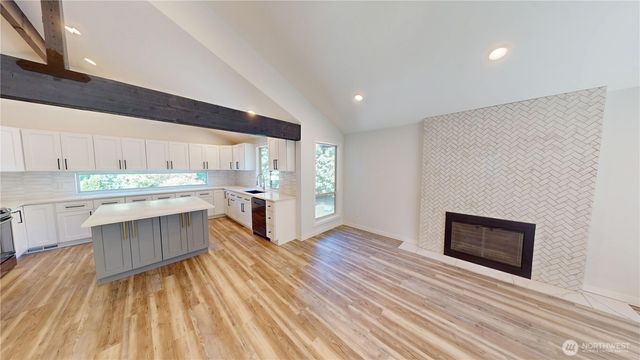 14340 93rd Avenue NE, Kirkland, WA 98034