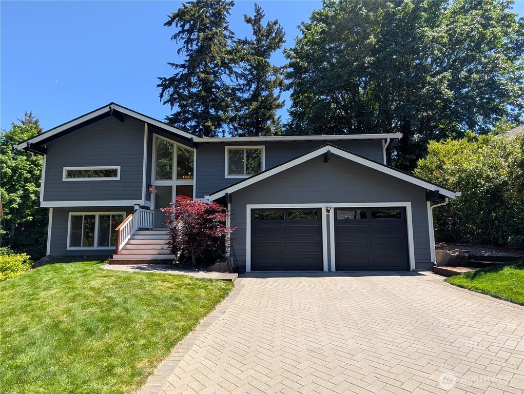 14340 93rd Avenue NE, Kirkland, WA 98034