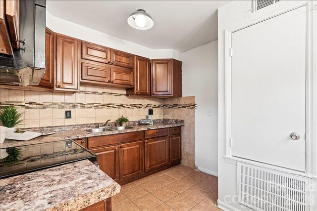 2220 Yorkhills Drive 2, Charlotte, NC 28217